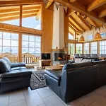 Chalet In With Valley View *