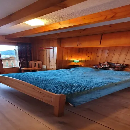 Chalet In With Valley View